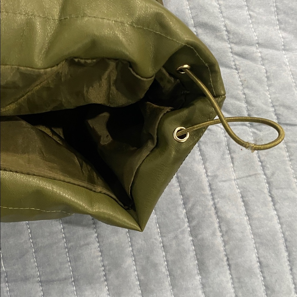 Olive Green Puffer Jacket - Picture 5 of 7
